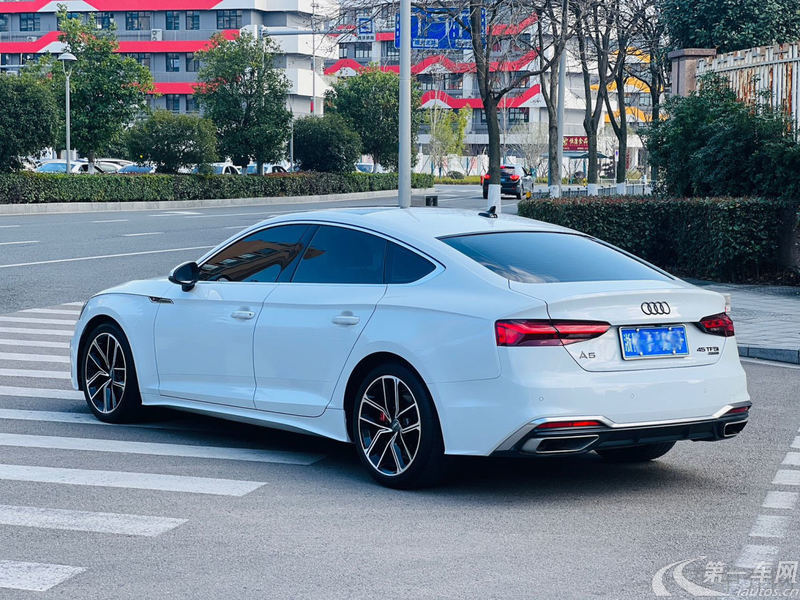 奥迪A5掀背 40TFSI [进口] 2021款 2.0T 自动 汽油 豪华动感型 