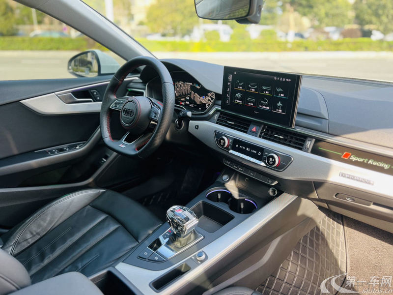 奥迪A5掀背 40TFSI [进口] 2021款 2.0T 自动 汽油 豪华动感型 