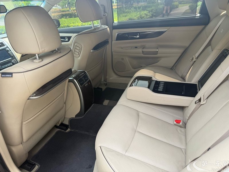 日产天籁 2015款 2.5L 自动 XV-VIP欧冠尊领版 (国Ⅴ) 