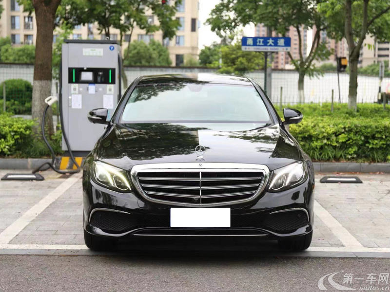 【杭州二手奔驰E级】奔驰E级 E300L 2018款 2.0T 自动 汽油 豪华型