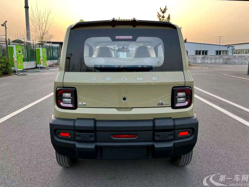 吉利熊猫mini 2025款 0.0T 自动 210km熊猫骑士 