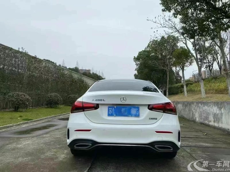 奔驰A级 A200L 2019款 1.3T 自动 运动轿车特别版 (国Ⅵ) 