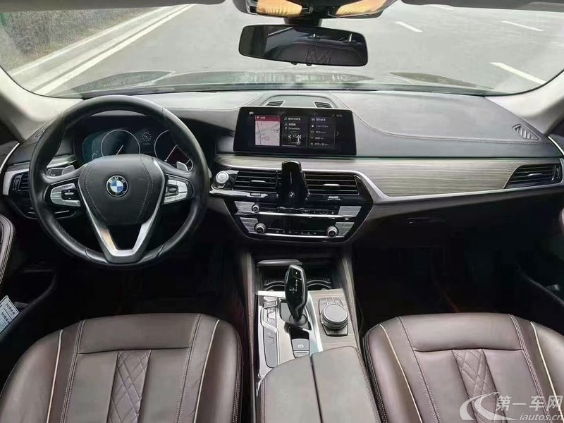 宝马5系 530Li 2019款 2.0T 自动 汽油 尊享型豪华套装 (国Ⅴ) 