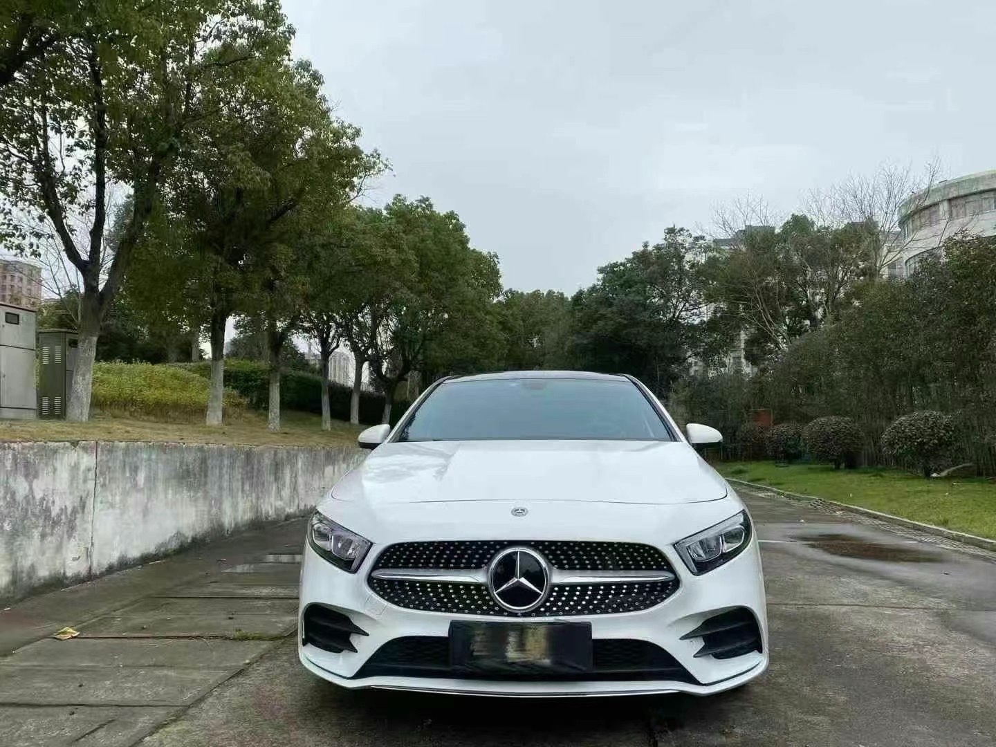 奔驰A级 A200L 2019款 1.3T 自动 运动轿车特别版 价格0万 