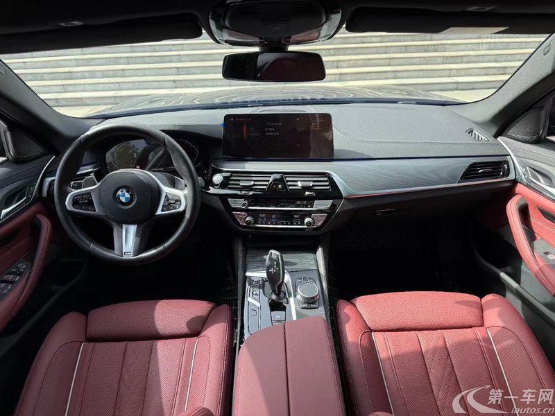 宝马5系 530Li 2022款 2.0T 自动 汽油 尊享型M运动套装 (国Ⅵ) 
