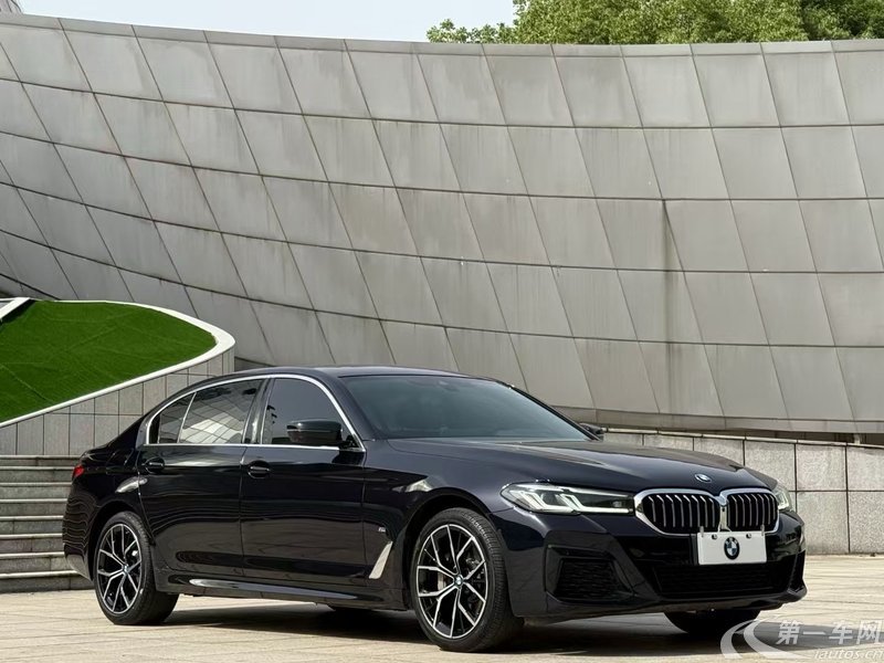 宝马5系 530Li 2022款 2.0T 自动 汽油 尊享型M运动套装 (国Ⅵ) 