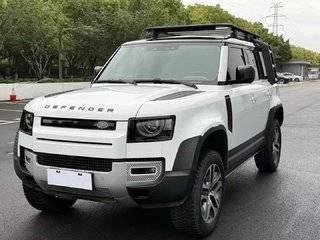 路虎卫士 110 3.0T 自动 P400暗黑特别版 
