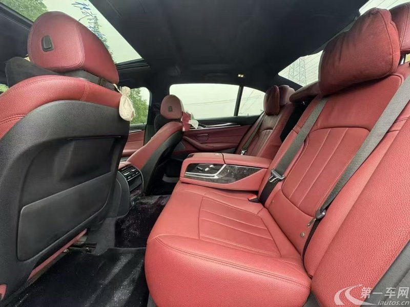 宝马5系 530Li 2018款 2.0T 自动 汽油 领先型M运动套装改款 (国Ⅵ) 