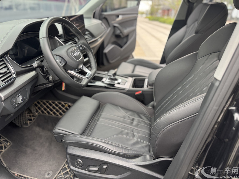 奥迪Q5L 45TFSI 2022款 2.0T 自动 豪华致雅型 (国Ⅵ) 