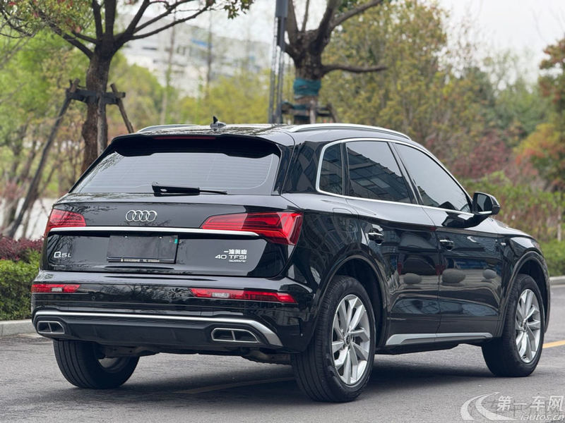 奥迪Q5L 45TFSI 2022款 2.0T 自动 豪华致雅型 (国Ⅵ) 