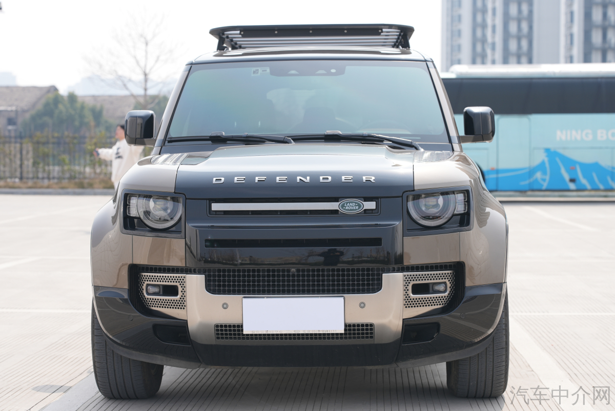 路虎卫士 [进口] 2022款 3.0T 自动 四驱 汽油 P400X DYNAMIC HSE价格0万 