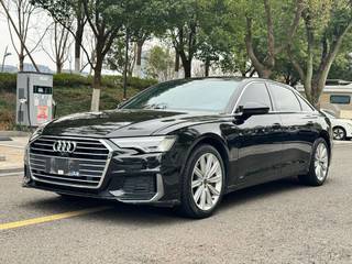 奥迪A6L 45TFSI 2.0T 自动 臻选动感型 