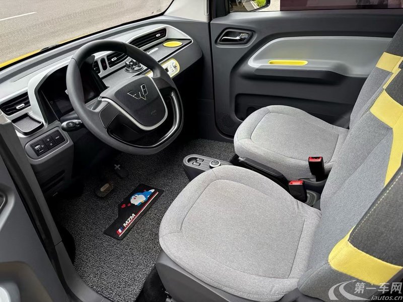 五菱宏光MINI EV 2021款 自动 马卡龙臻享款三元锂 纯电动 