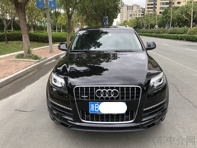 奥迪Q7 35 [进口] 2013款 3.0T 自动 领先型价格0万 