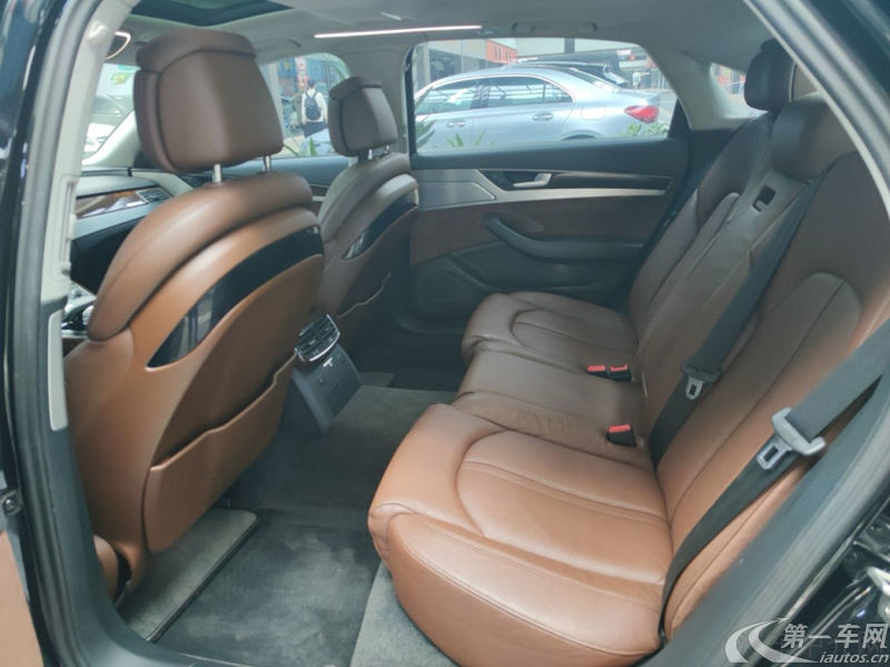 奥迪A8L 45 [进口] 2014款 3.0T 自动 汽油 舒适型 