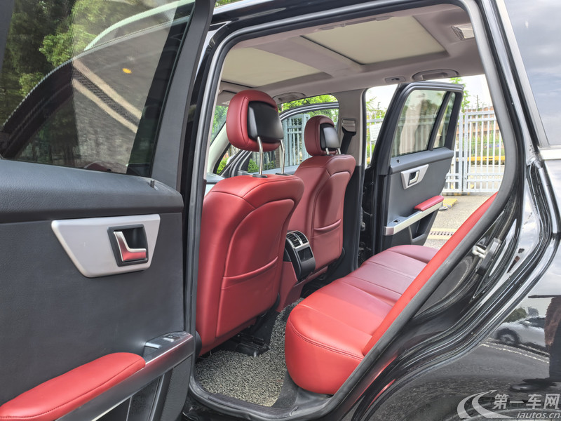 奔驰GLK GLK300 2013款 3.0L 自动 汽油 时尚型 (国Ⅴ) 