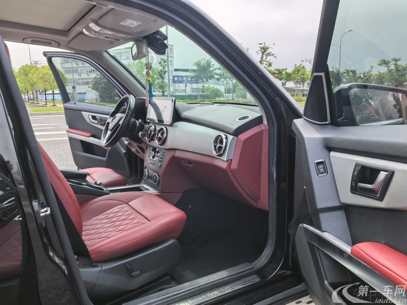奔驰GLK GLK300 2013款 3.0L 自动 汽油 时尚型 (国Ⅴ) 