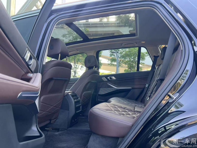 宝马X5 xDrive30Li 2023款 2.0T 四驱 尊享型M运动套装 (国Ⅵ) 