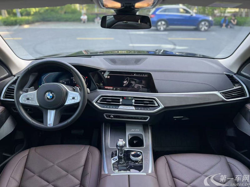 宝马X5 xDrive30Li 2023款 2.0T 四驱 尊享型M运动套装 (国Ⅵ) 