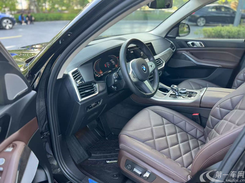 宝马X5 xDrive30Li 2023款 2.0T 四驱 尊享型M运动套装 (国Ⅵ) 