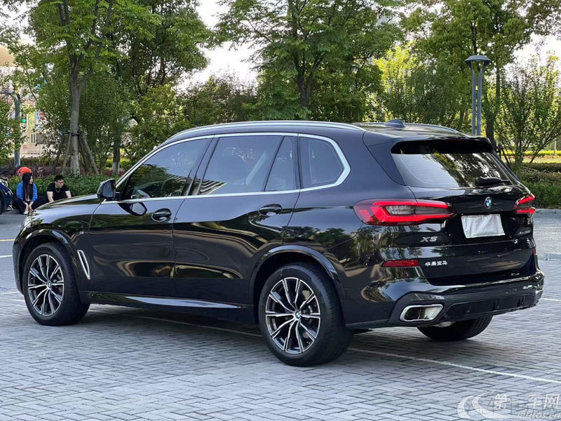 宝马X5 xDrive30Li 2023款 2.0T 四驱 尊享型M运动套装 (国Ⅵ) 