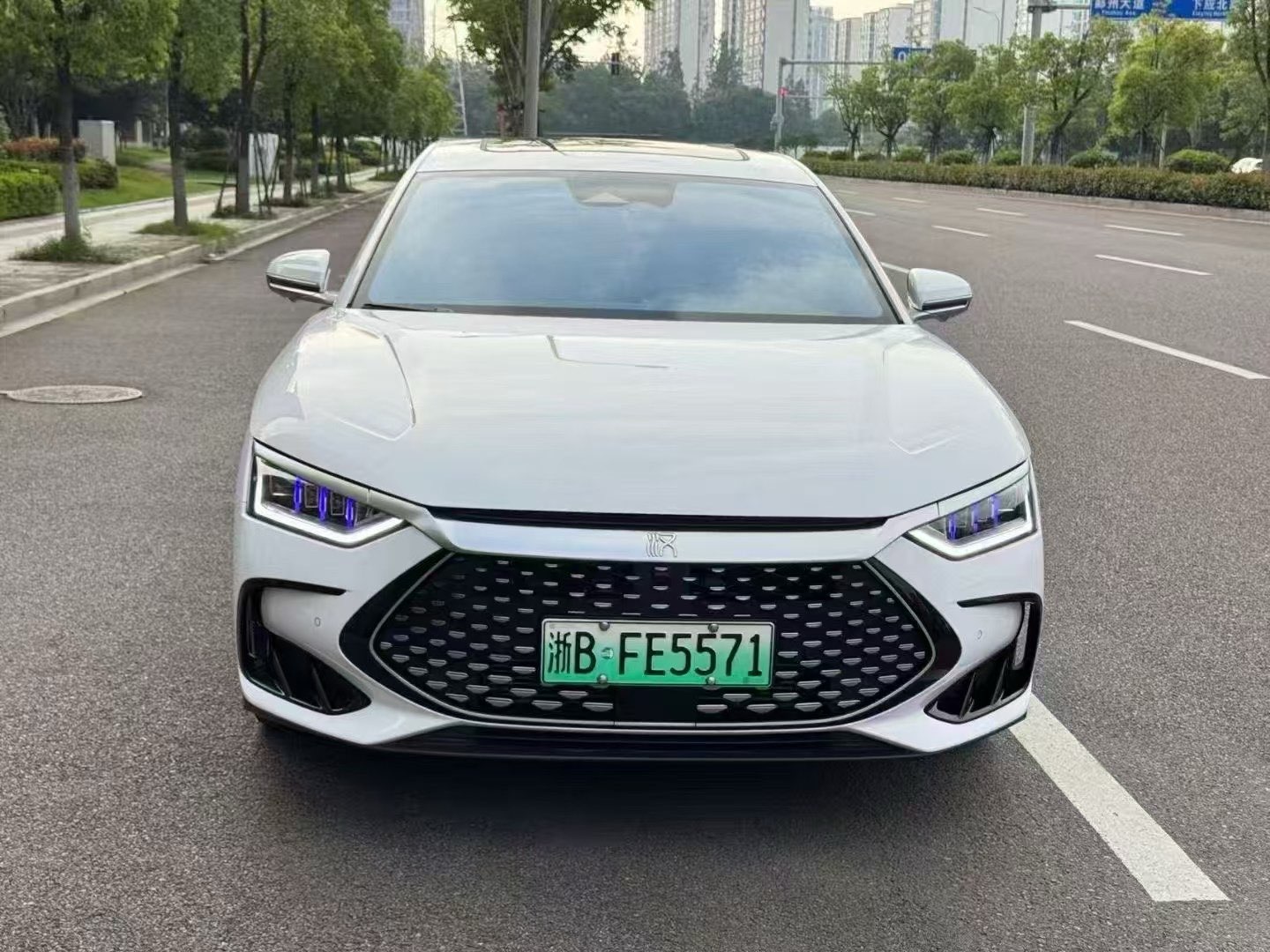 比亚迪汉DM i 2022款 1.5T 自动 121KM尊贵型 价格0万 