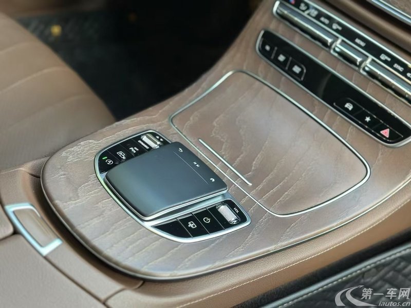 奔驰E级 E300L 2021款 2.0T 自动 汽油 豪华型 (国Ⅵ) 